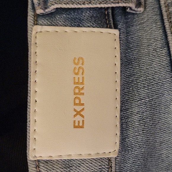 NWT Express Size 6 Curvy Super High Waisted Ripped Mom Jeans - Picture 7 of 12